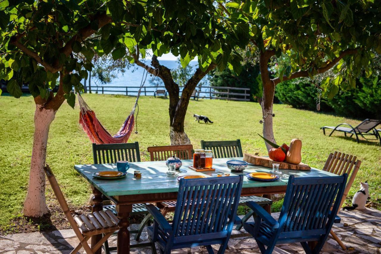 Beachfront Villa Meliti Ágios Matthaíos Eksteriør bilde
