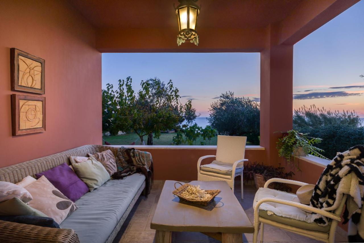 Beachfront Villa Meliti Ágios Matthaíos Eksteriør bilde