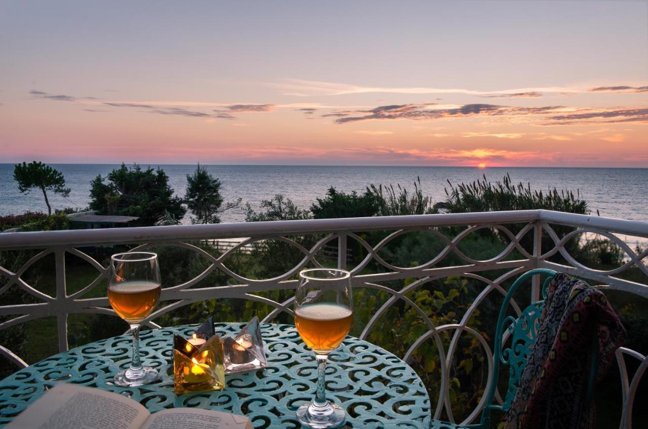 Beachfront Villa Meliti Ágios Matthaíos Eksteriør bilde