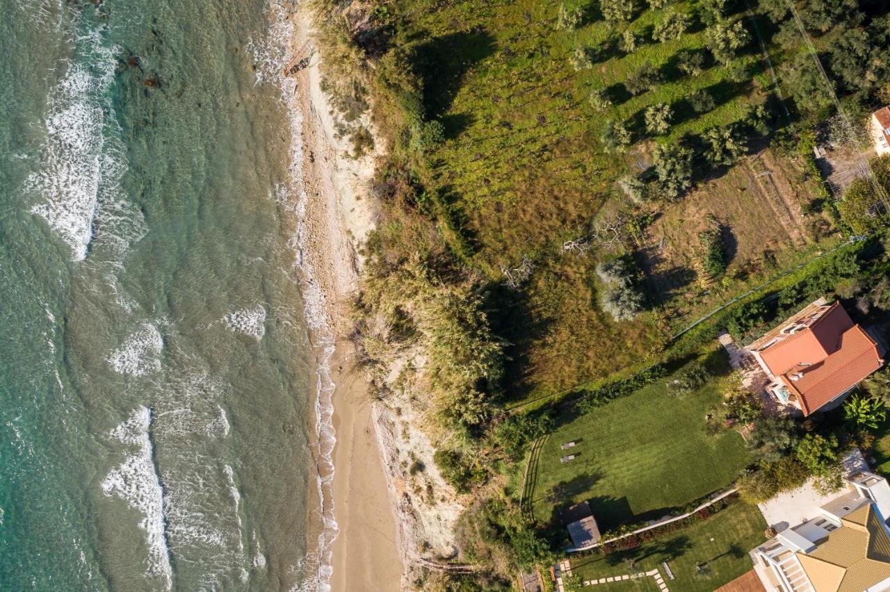 Beachfront Villa Meliti Ágios Matthaíos Eksteriør bilde